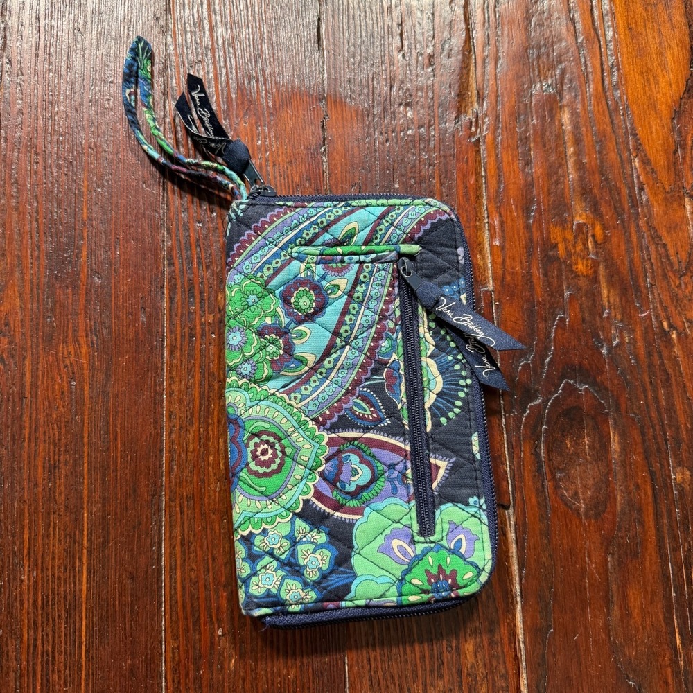 Vera Bradley Wallet Wrislet Retired Blue Rhapsody Floral Paisley Zip